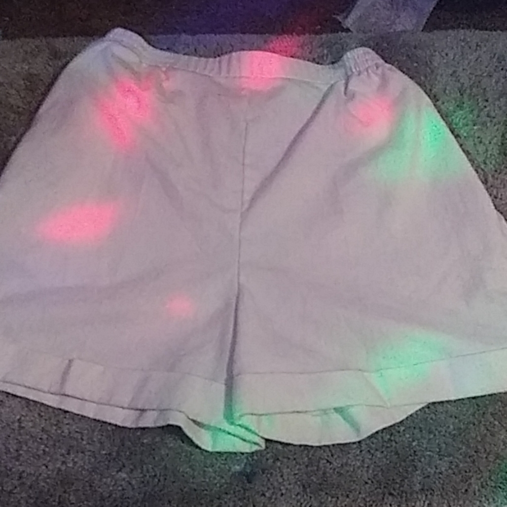 High waisted white shorts
